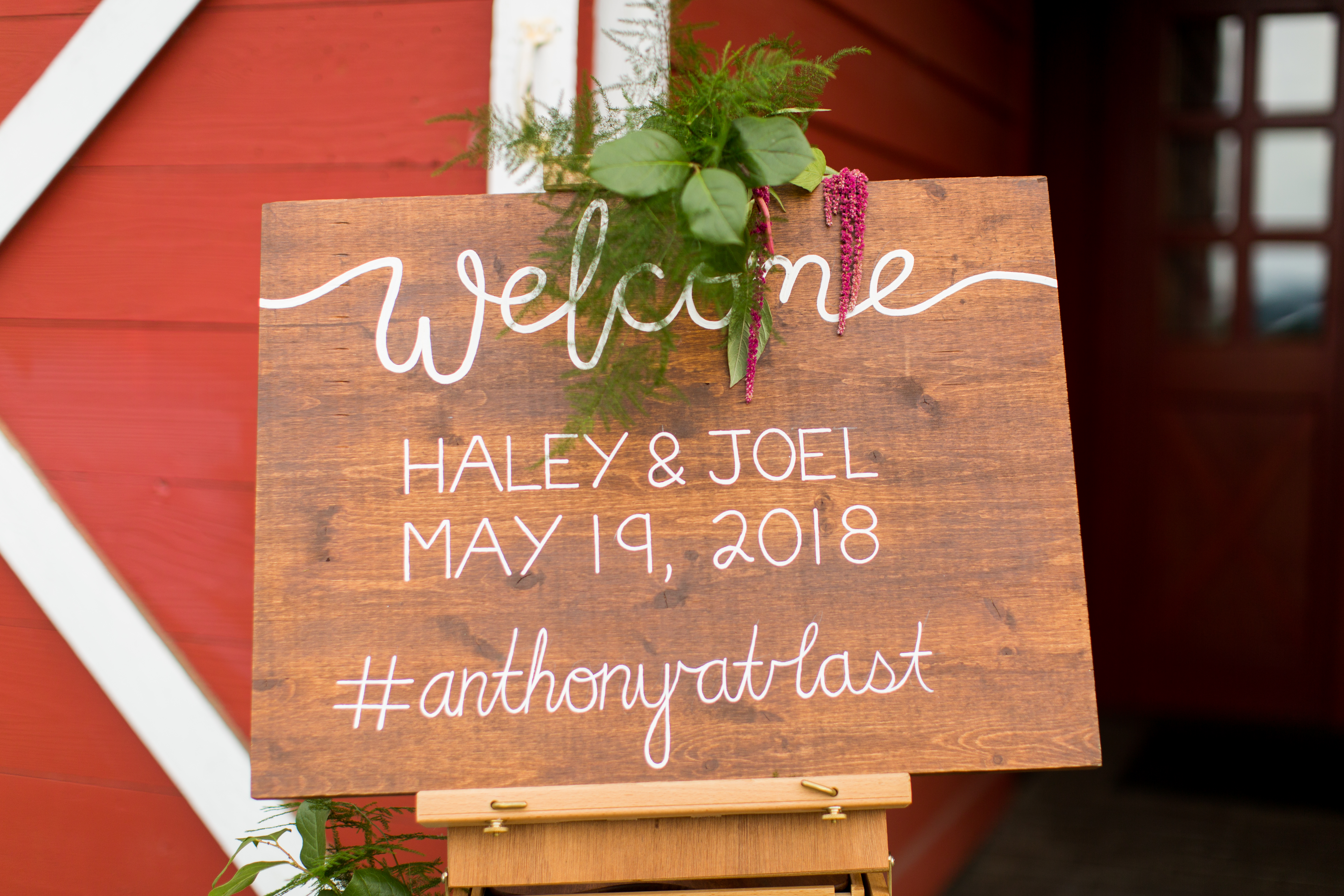 red barn studio wedding | seattle wedding photographer