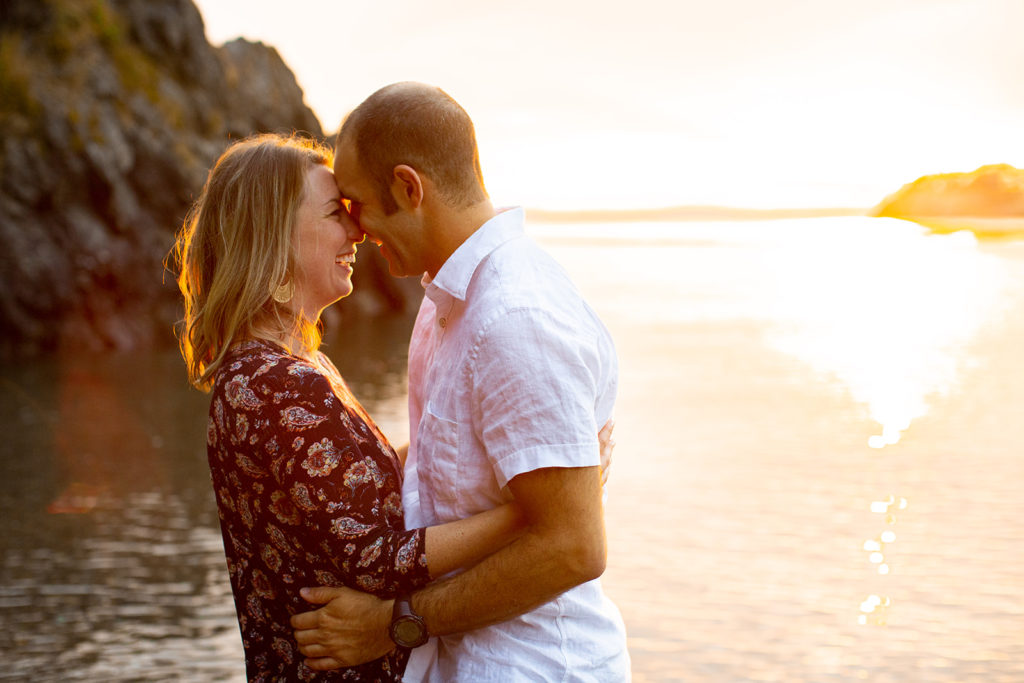 Deception Pass Engagement Session / Emma Lee Photography
