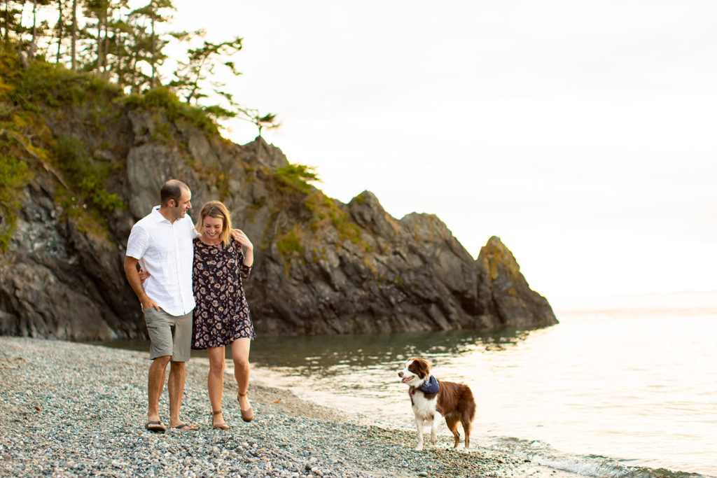 Deception Pass Engagement Session / Emma Lee Photography